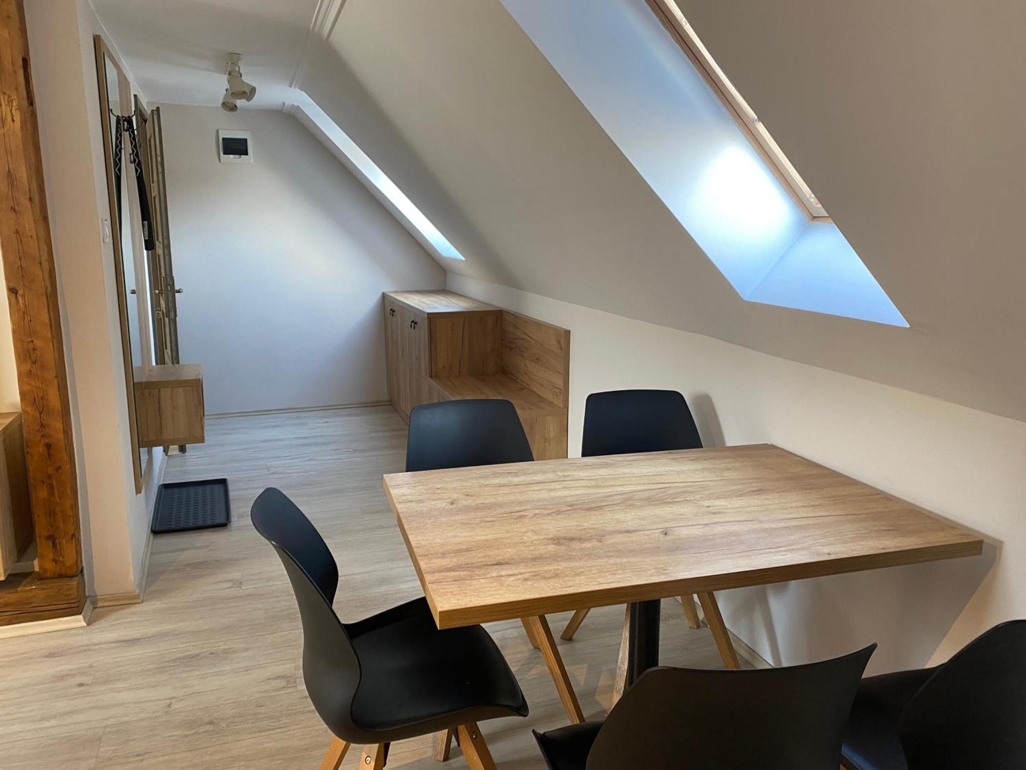 VATUS Apartmanház Vác Exterior foto