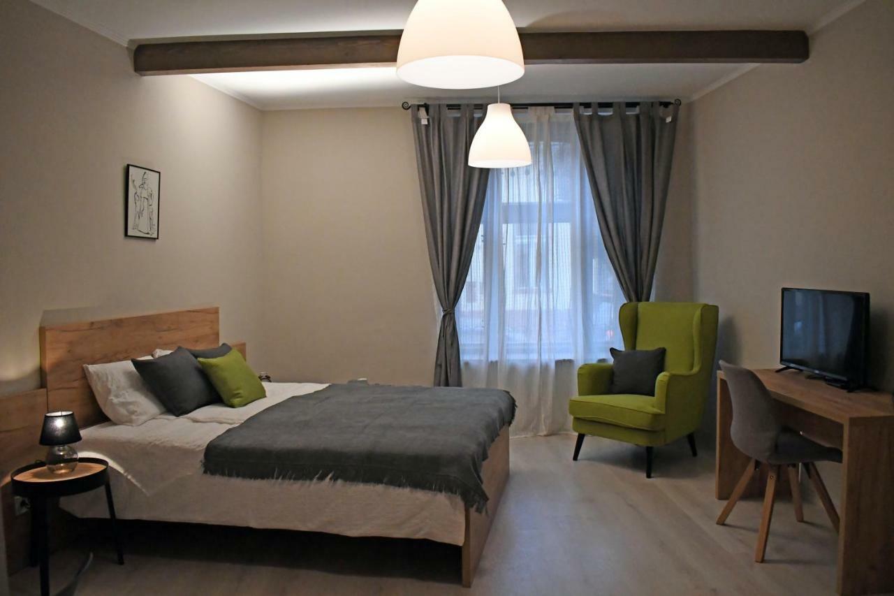 VATUS Apartmanház Vác Exterior foto